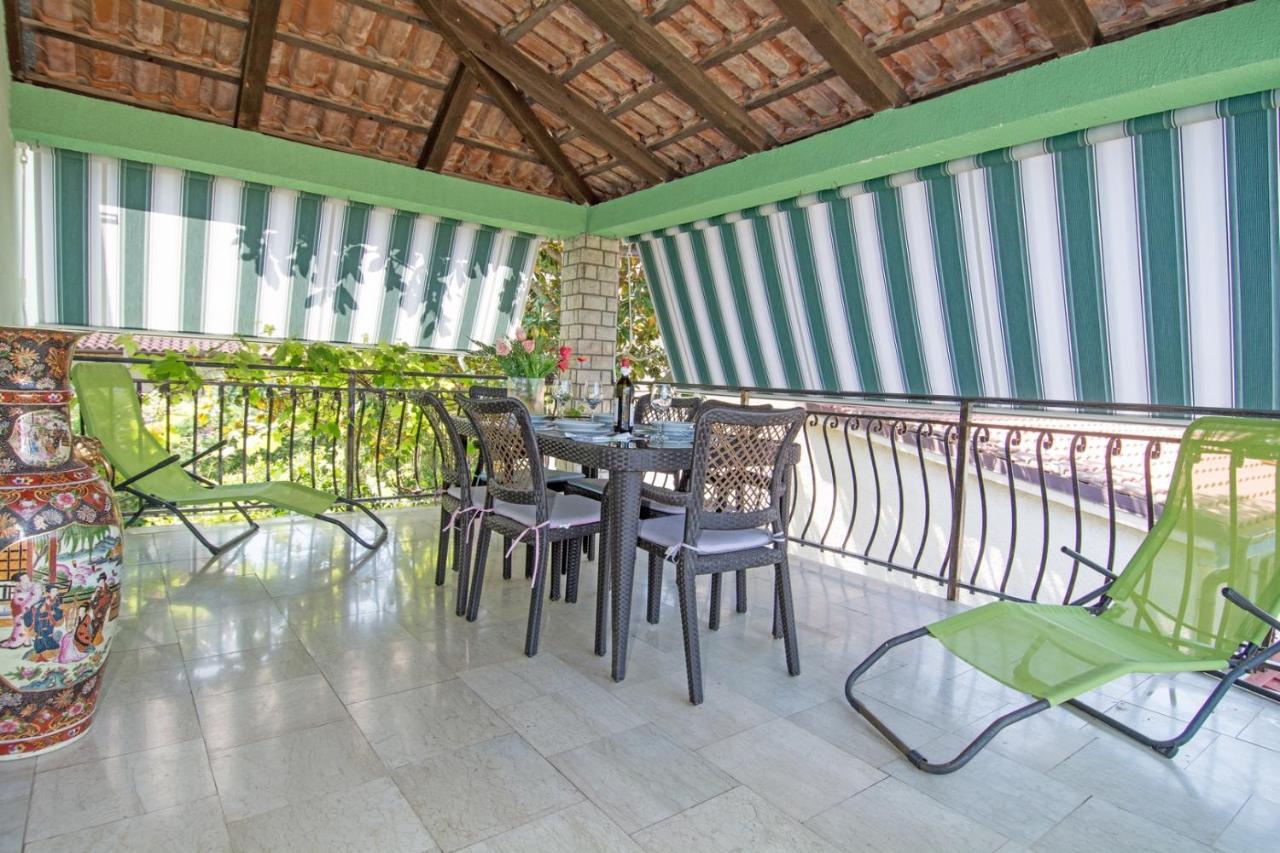 Apartment Lala & Nina Баньоле Екстер'єр фото