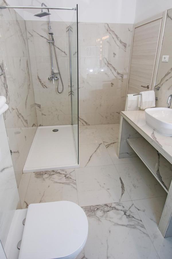Apartment Lala & Nina Баньоле Екстер'єр фото